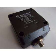 Allen Bradley   871F-N65BP80-D4 Proximity Sensor 